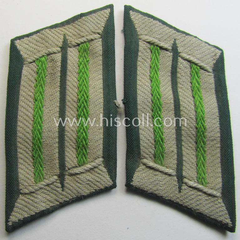 Superb, WH (Heeres) pair of (later-war-pattern) officers'-type collar-tabs (ie. 'Kragenspiegel für Offiziere') as executed in 'BeVo'-weave pattern as was intended for an officer serving within the: 'Panzer-Grenadier-Truppen'