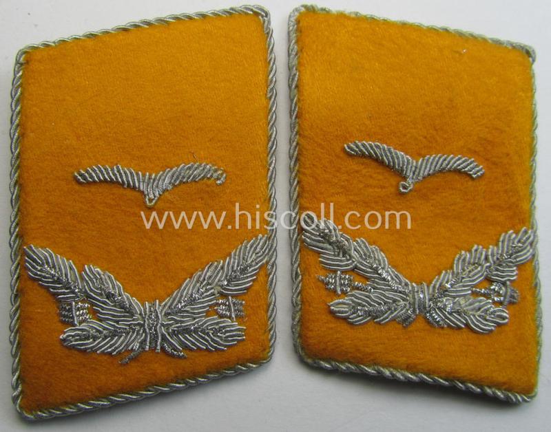 Attractive - and fully matching! - pair of WH (Luftwaffe) officers'-type collar-patches (ie. 'Kragenspiegel für Offiziere') as executed in golden-yellow-coloured wool as was intended for usage by a: 'Leutnant der Flieger- o. Fallschirmjäger-Truppen'