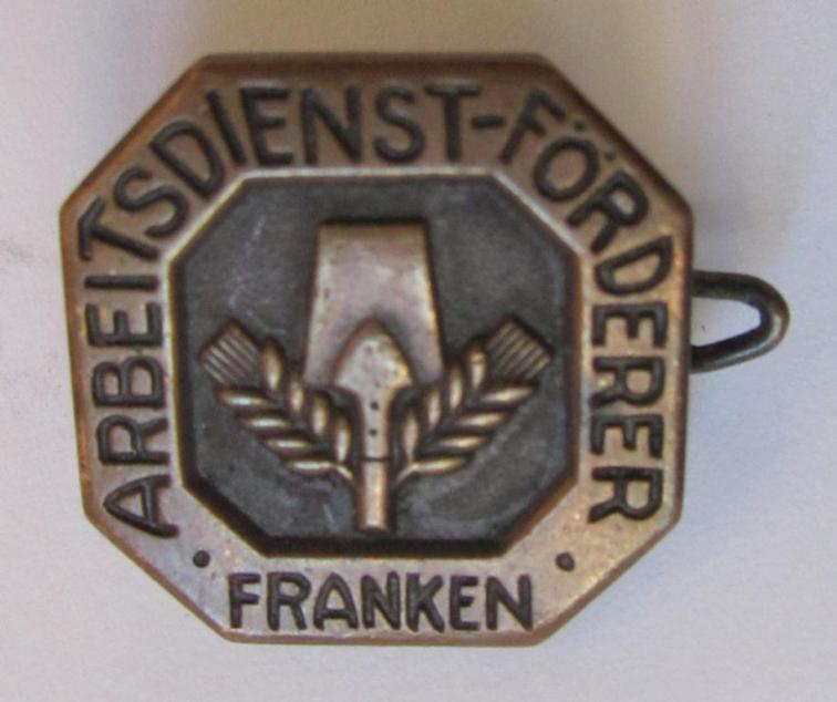 Attractive, N.S.A.D.- (ie. 'N.S.-Arbeitsdienst'-) related membership lapel-pin for supportive members in the province Franken (ie. 'Mitgliedsabzeichen für förderende Mitglieder') being a maker- (ie. 'RzM - 14'-) marked example
