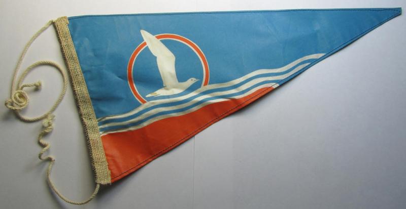 Superb - and presumably Dutch-produced! - example of a neatly printed- and typical linnen-based NJS- (or: 'Nationale Jeugdstorm'-) related bicycle-flag that comes in an overall very nicely preserved condition