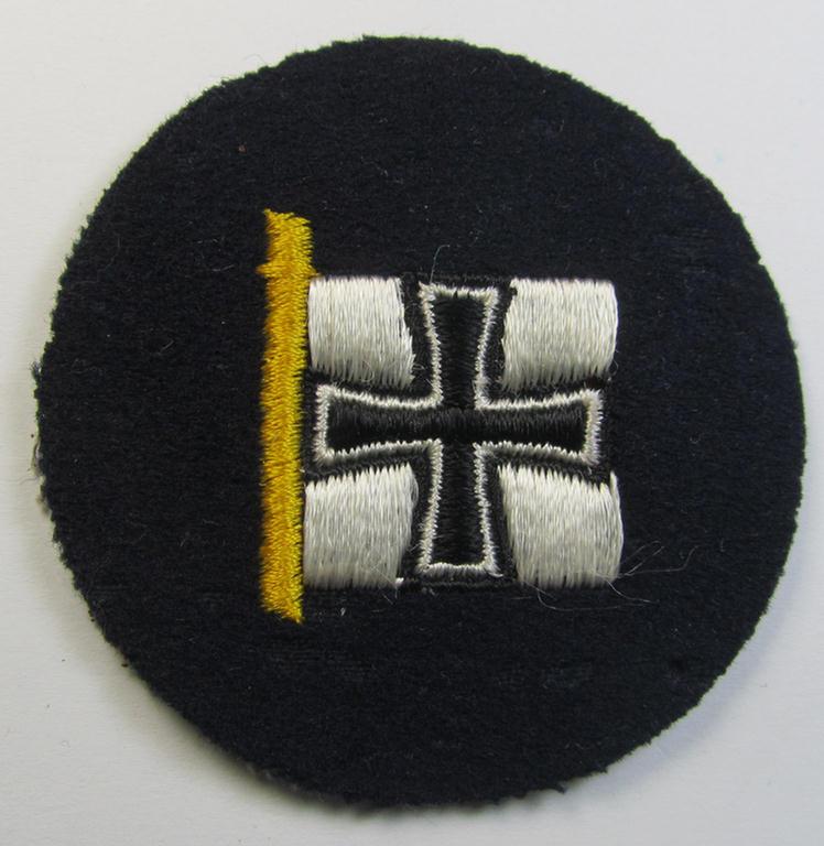 Attractive - and actually rarely found! - example of a WH (Kriegsmarine) machine-embroidered, trade- ie. special-career-patch (ie. 'Tätigkeitsabzeichen') as was intended for: 'Unterpersonal der Stäbe' (ie. naval-staff-members)