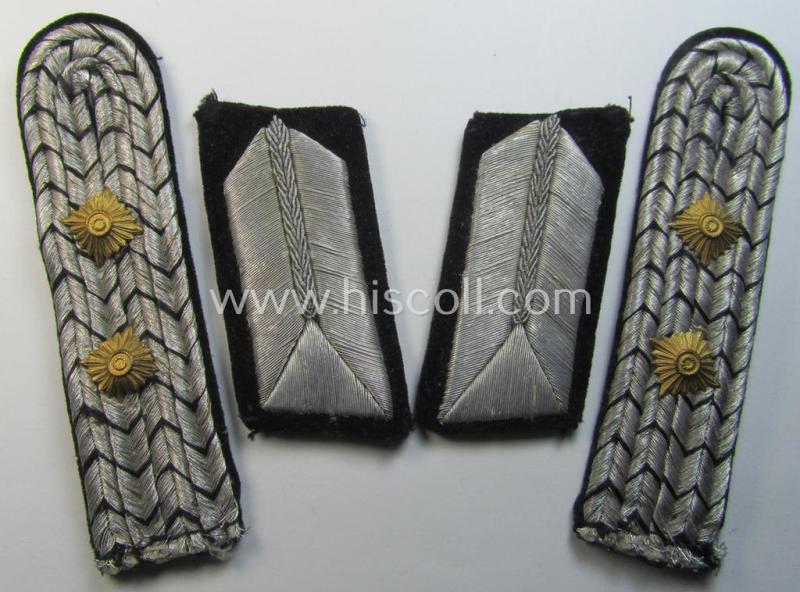 Attractive - and fully matching! - 4-pieced grouping comprising of a pair of RAD (ie. 'Reichsarbeitsdienst') officers'-type shoulderboards and dito collar-tabs (being of the 2nd pattern) as was specifically intended for an: 'RAD-Oberstfeldmeister'