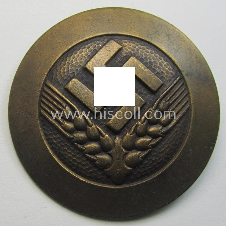Superb - and only moderately used! - bronze-toned so-called: 'RADwJ' (or: womens' labour-service) service-badge (or: 'Dienstbrosche') as intended for an: 'Arbeitsmaid'