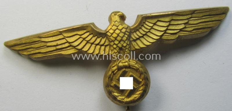 Superb - and scarcely encountered! - bright-golden-toned WH (Kriegsmarine) eagle-pin as was specifically intended for attachment onto the (white- and/or blue-topped-) KM (NCO- ie. officers'-type visor-caps (ie. 'Schirmmützen')
