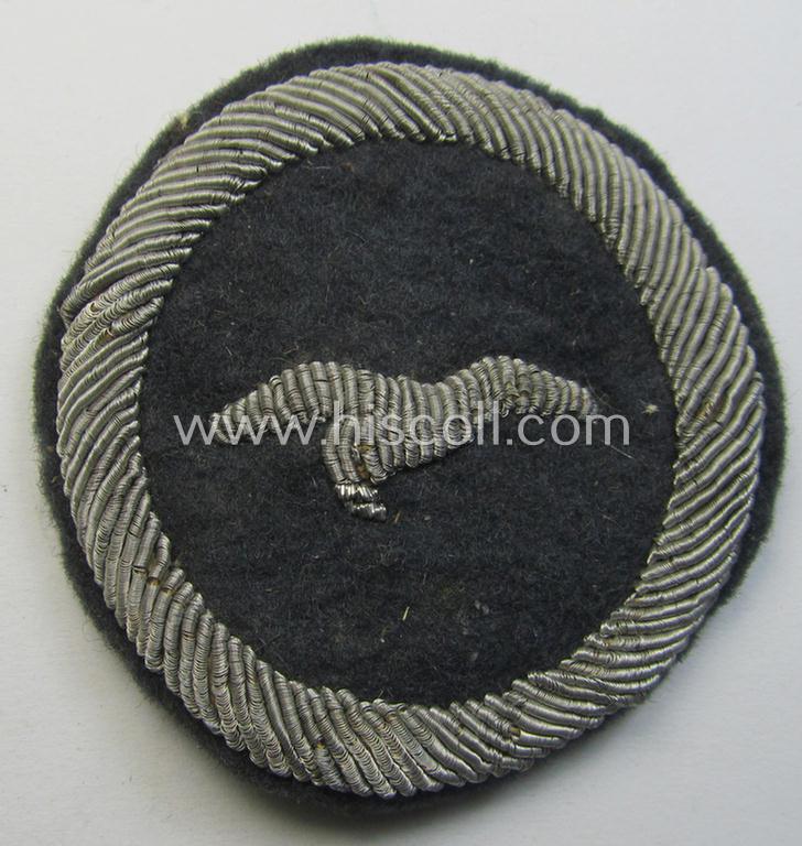 Neat, hand-embroidered example of a: DLV (ie. 'Deutscher Luftsportsverband'-) related so-called: 'Segelflieger-A-Abzeichen' (being a detailed- and quality-produced example)