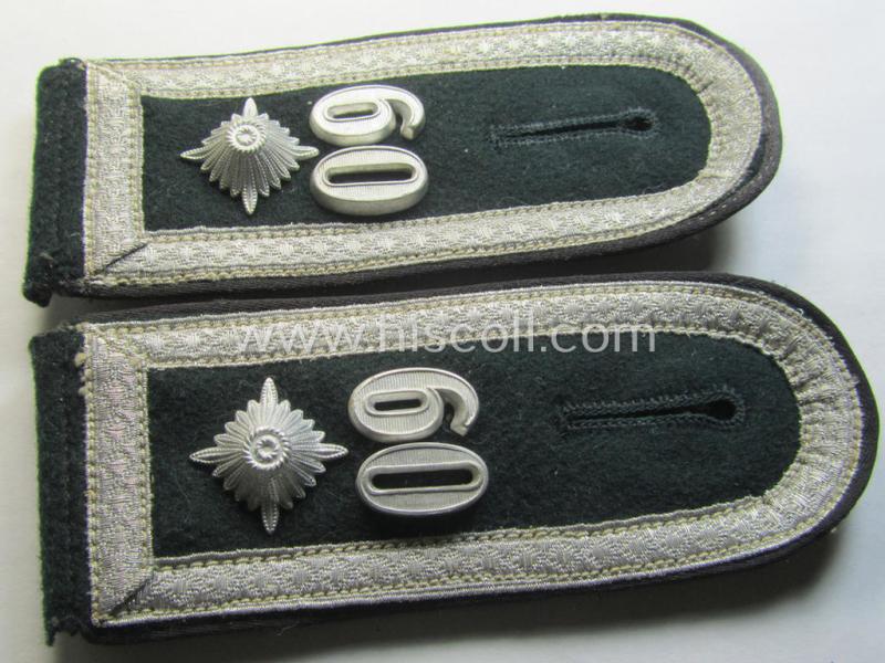 Superb - and fully matching! - pair of early- (ie. pre-war-) period WH (Heeres), 'M36'- (ie. 'M40-) pattern rounded-style, 'cyphered' NCO-type shoulderstraps as was intended for a: 'Feldwebel u. Mitglied des Pionier-Bataillons 60'