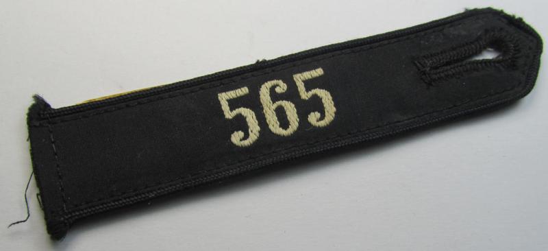 Neat - and naturally single! - black-piped, so-called: 'DJ- o. Deutsches Jungvolk' shoulderstrap as was intended for usage by a: 'DJ-Mitglied' who served within the: 'Bann 565' (565 = 'Spittal')