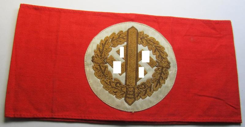 Attractive, linnen-based armband (ie. 'Armbinde') as was intended for usage by the staff of the: 'SA-Wehrmannschaften' (being a hardly used example that still shows its period-attached so-called: 'RzM'-etiket)