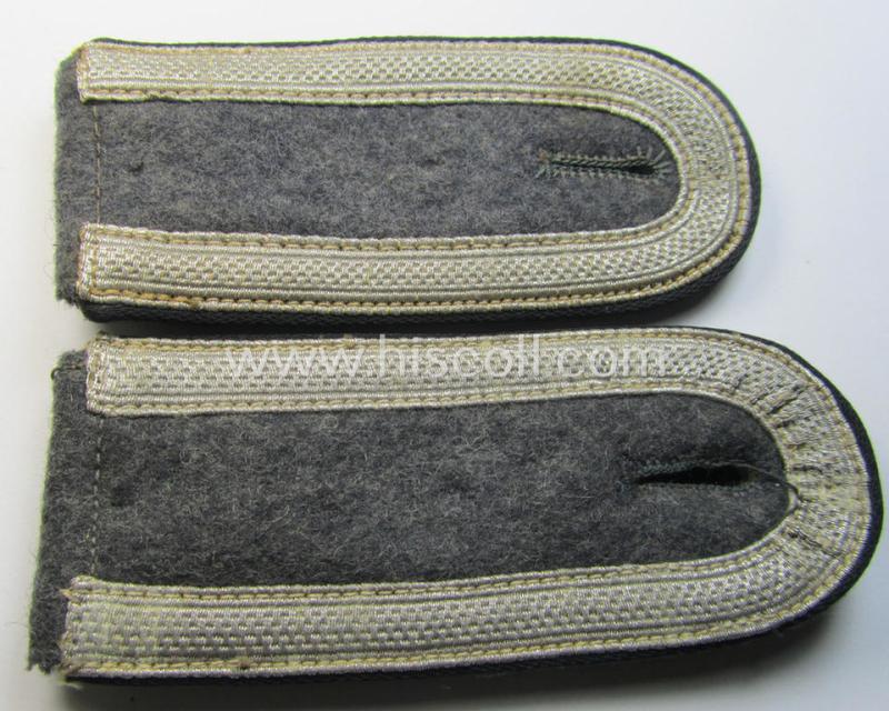 Neat - and fully matching! - pair of WH (Luftwaffe), NCO-type shoulderstraps as was intended for usage by an: 'Unteroffizier eines Bau- o. Pioniere-Abteilungs o. Regiments'