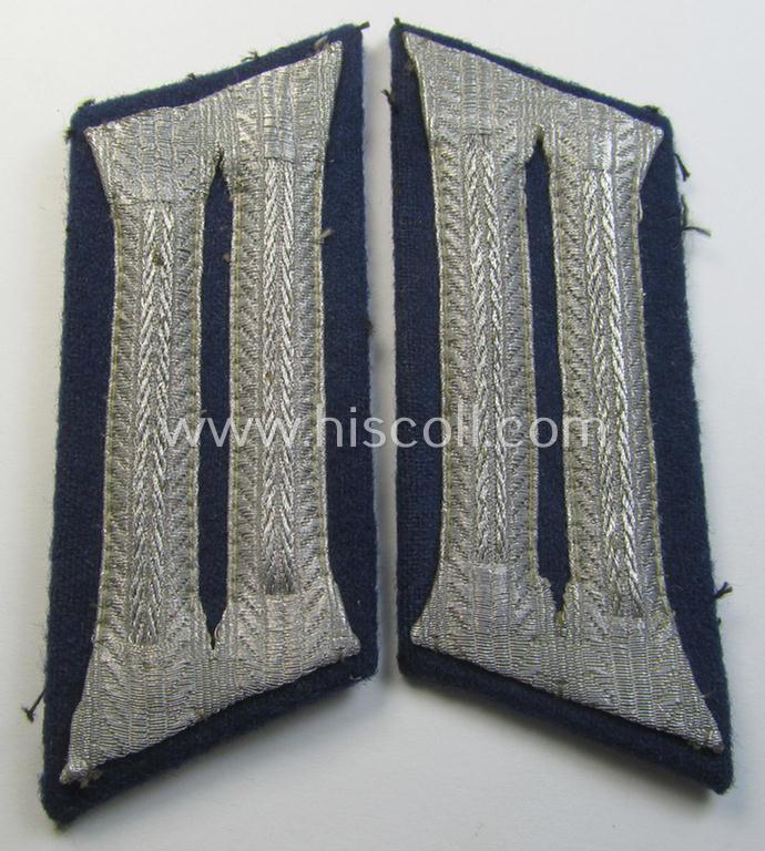 Attractive pair of WH (Heeres) EM- (ie. NCO-) type, so-called: 'Waffenrock'- (ie. dress-) collar-tabs (ie. 'Kragenspiegel') as piped in the darker-blue branchcolour as was intended for usage by a: 'Soldat o. Uffz. eines Sanitäts-Abteilungs'