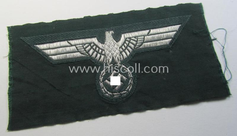 Attractive, WH (Heeres) 'flatwire'-woven, officers'-type breast-eagle (ie. 'Brustadler für Offiziere') as was executed in bright-silverish-coloured braid as was intended for usage on the various officers'-pattern tunics