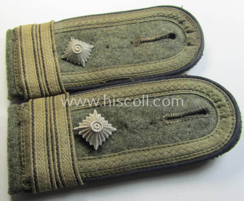 Fully matching - and actually scarcely seen! - pair of WH (Heeres) NCO-type (ie. 'M40- o. M43'-pattern) shoulderstraps as was intended for usage by a: 'Feldwebel u. Offiziers-Anwärter eines Pionier-Bataillons o. Regiments'