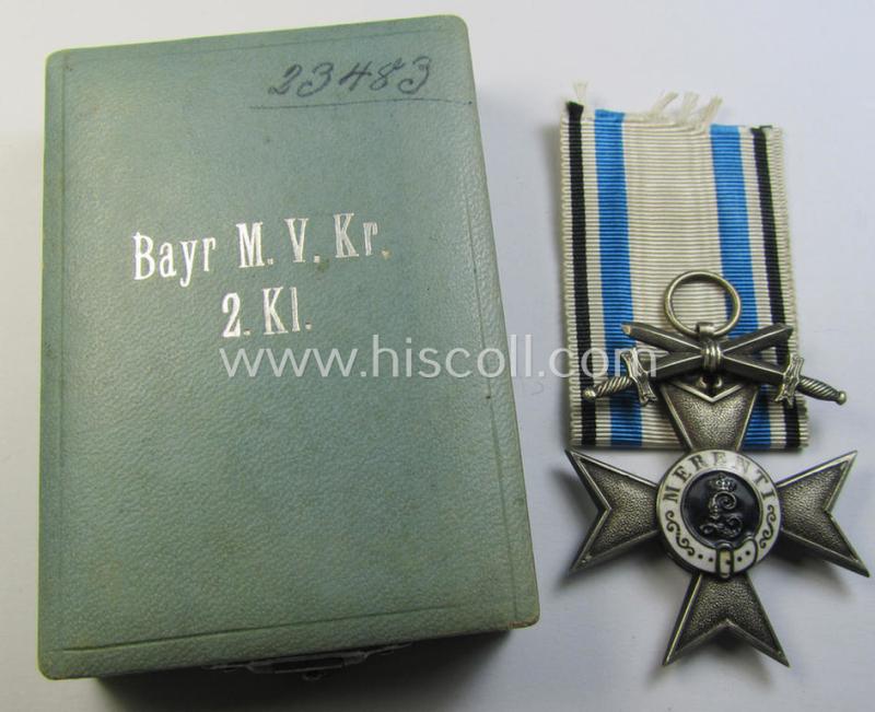 Superb, (pre)WWI-period: 'Bayern Militär-Verdienstkreuz 2. Klasse mit Schwertern' being a nicely preserved example that came stored in its luxuriously styled, light-blue-coloured etui (marked: 'Hofkunstanstalt Jacob Leser - Straubing')