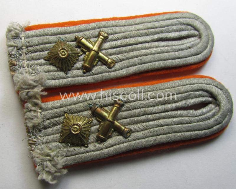 Superb - and fully matching! - pair of WH (Heeres) 'cyphered' officers'-type shoulderboards as piped in the bright-orange (ie. 'orangeroter'-)coloured branchcolour as intended for an: 'Oberleutnant u. Waffenoffizier' (or: weapon-equipment officer)