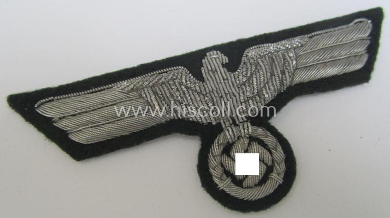 Attractive - and just minimally used! - WH (Heeres) officers'-type, hand-embroidered breast-eagle (ie. 'Brustadler für Offiziere') as was executed in bright-silverish-coloured braid as was intended for usage on the various officers'-pattern tunics