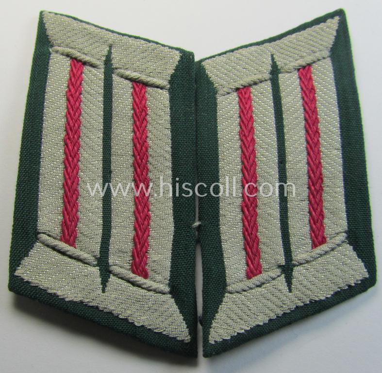 Superb, WH (Heeres) pair of (later-war-pattern) officers'-type collar-tabs (ie. 'Kragenspiegel für Offiziere') as executed in 'BeVo'-weave pattern as was intended for an officer serving within the: 'Veterinär-Truppen o. Generalsstab'