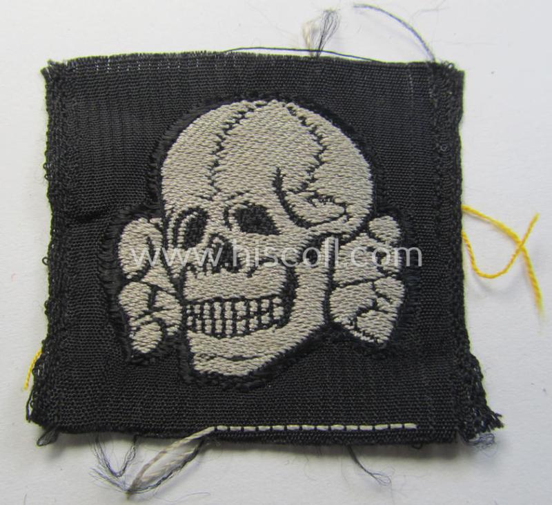 Superb - and nowadays truly rarely encountered! - Waffen-SS, 'BeVo'-woven-style skull (ie. 'Totenkopf für Schiffchen o. Einheitsfeldmütze') that comes in a 'virtually mint- ie. unissued', condition