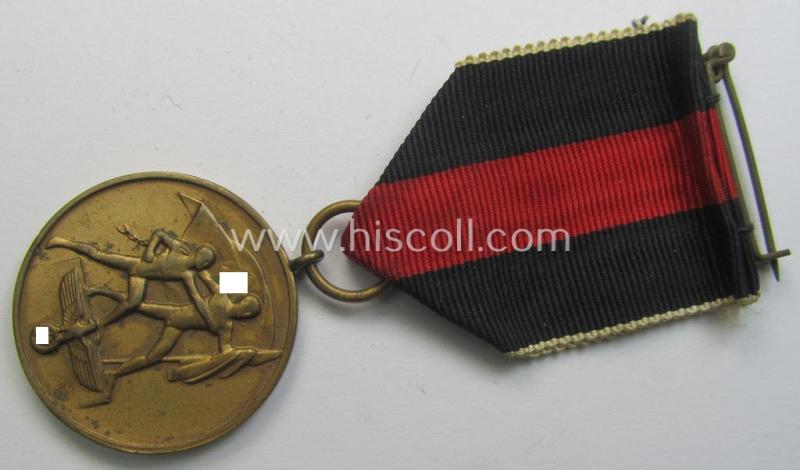 WH Czech-occupation- (ie. 'Anschluss'-) medal: '1. Oktober 1938' being a neat (albeit minimally tarnished) example that came as issued and/or recently found