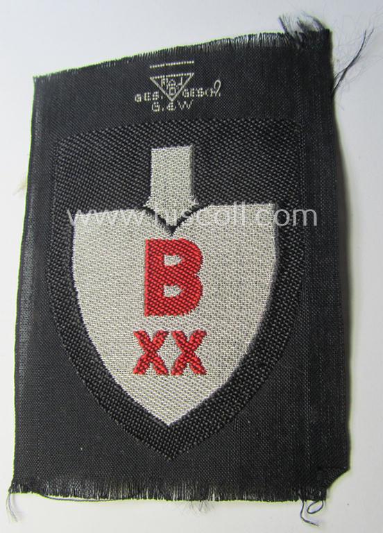 Attractive - and with certainty rarely encountered! - officers'-pattern, so-called: RAD (ie. 'Reichsarbeitsdienst') sleeve-badge (or: 'Dienststellenabzeichen') bearing the specialist-designation: 'B XX' (ie. 'Bezirksleitung 20')