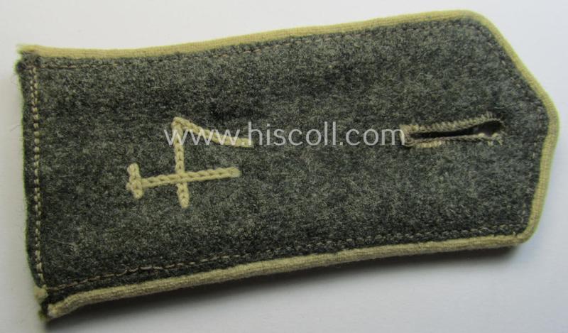 Single - and actually not that often seen! - (I deem) WWI-period, EM-type ('pointed styled' and neatly 'cyphered') shoulderstrap as was intended for usage by a: 'Soldat des Infanterie-Regiments 4'