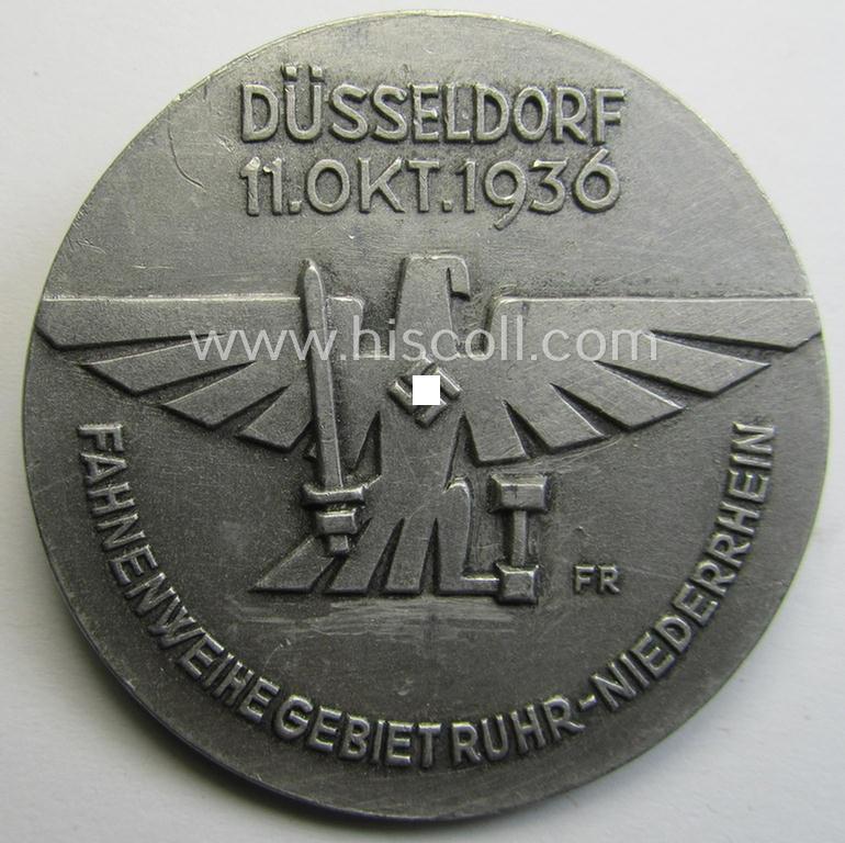 Attractive - and actually scarcely encountered! - HJ ('Hitlerjugend') related 'tinnie', being a maker- (ie. 'Paulmann & Crone'-) marked example showing the text: 'Fahnenweihe - Gebiet Ruhr-Niederrhein - Düsseldorf - 11.Okt.1936'