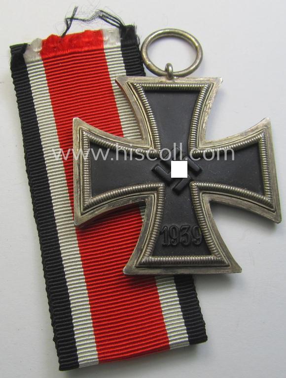 Attractive - and not that easily encountered! - 'Eisernes Kreuz II. Klasse' (ie. Iron Cross 2nd Class) being a nicely preserved (non-maker-marked and early-war-period example) as was produced by the: 'Otto Schickle'-company