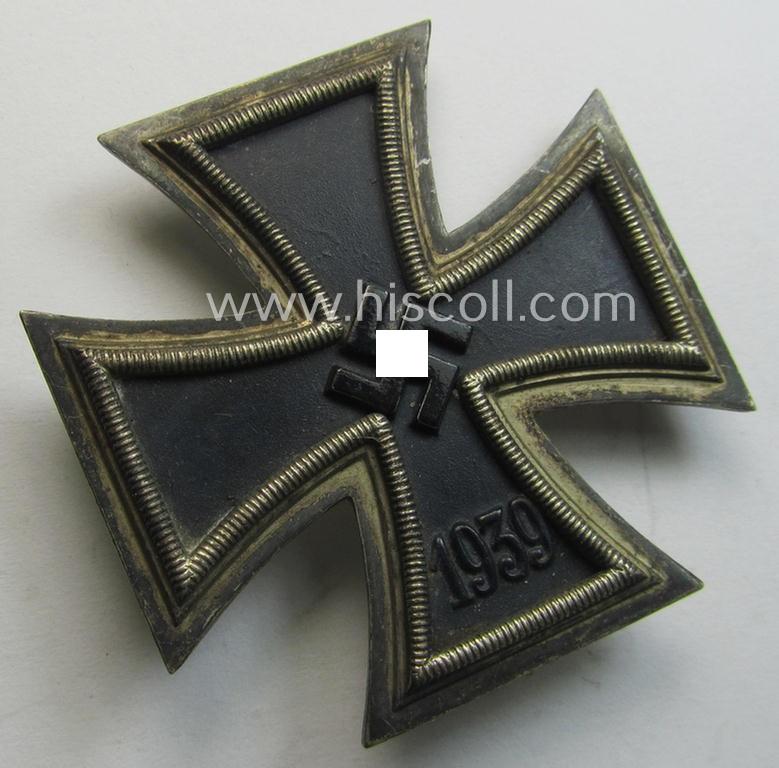 Superb, 'Eisernes Kreuz 1. Klasse' (or: Iron Cross 1st class) being an early-period- and/or non-maker-marked example by the maker: 'B.H. Mayers' Kunstprägeanstalt' that comes as issued and/or moderately used