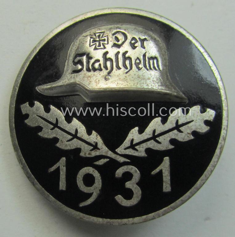 Superb, enamelled lapel-pin: 'Der Stahlhelm' - Bund der Frontsoldaten (Sta) - Eintrittsabzeichen 1931' being a non-engraved example that comes in an overall very nice- (and/or fully undamaged!), condition