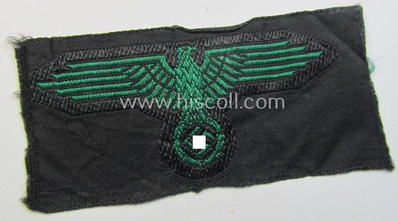 Stunning - and exceedingly rarely encountered! - typical reed-green-coloured, Waffen-SS, 'BeVo'-woven-styled cap-eagle (ie. 'Mützenadler für Tarn-Einheitsfeldmütze') that comes in a 'virtually mint- ie. unissued', condition