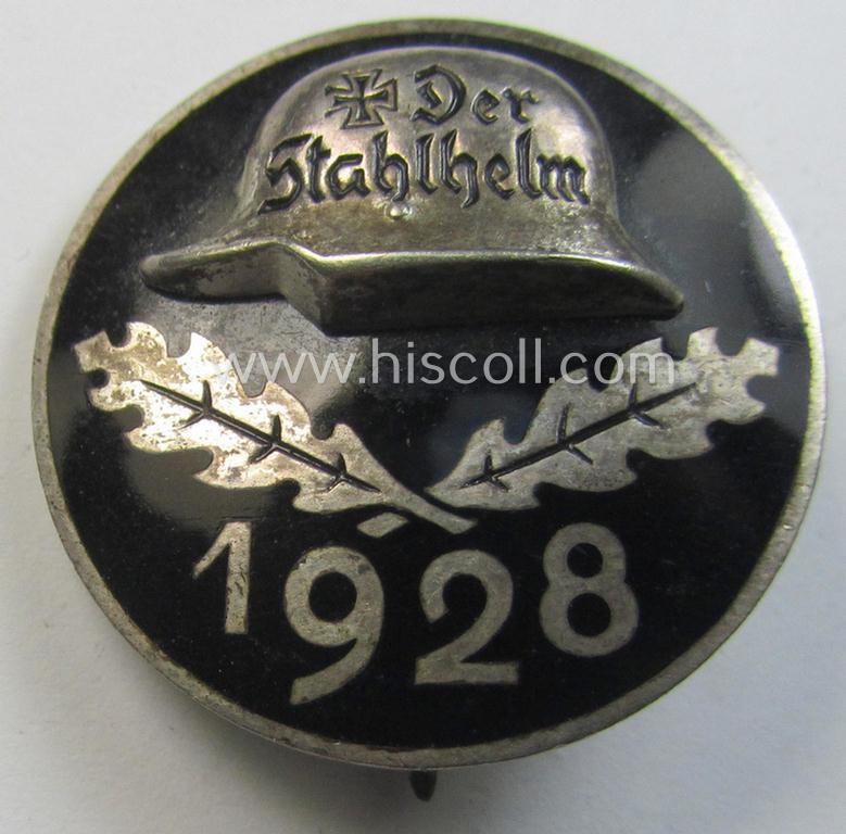 Superb, enamelled lapel-pin: 'Der Stahlhelm' - Bund der Frontsoldaten (Sta) - Eintrittsabzeichen 1928' being a non-engraved example that comes in an overall very nice- (and/or fully undamaged!), condition