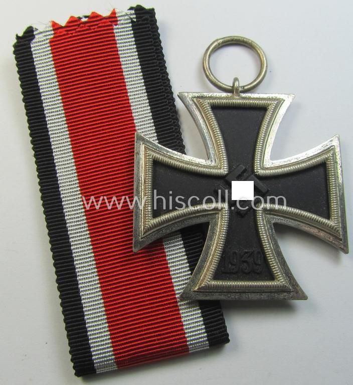 Attractive - and hardly used! - 'Eisernes Kreuz 2. Kl.' (ie. Iron Cross 2nd Class) being a clearly maker- (ie. '65'-) marked example as was produced by the: 'Klein & Quenzer'-company