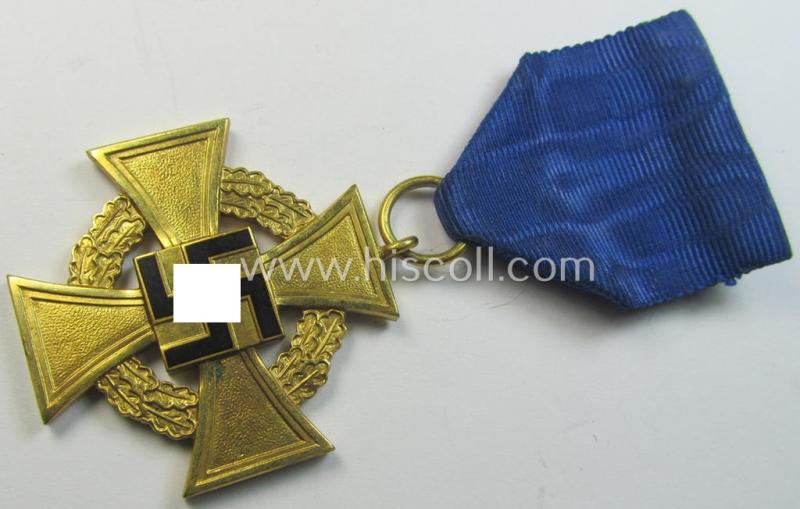 Attractive, 'Treuedienst Ehrenzeichen 1. Klasse' (or: golden-class, civil loyal-service-medal as was intended for 40 yrs. of loyal service) being a nicely preserved and non-marked specimen