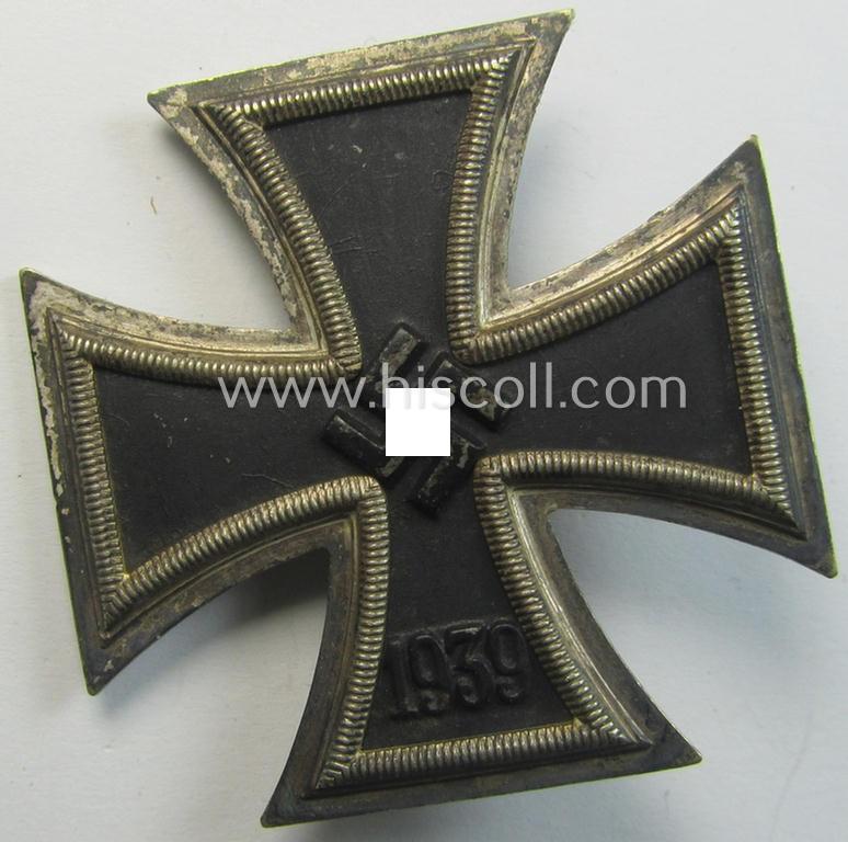 Attractive - and just moderately used! - 'Eisernes Kreuz 1. Klasse' (or: Iron Cross 1st class) being a typical non-maker-marked example that was (I deem) produced by the desirable 'Hersteller' named: 'Klein & Quenzer A.G.'