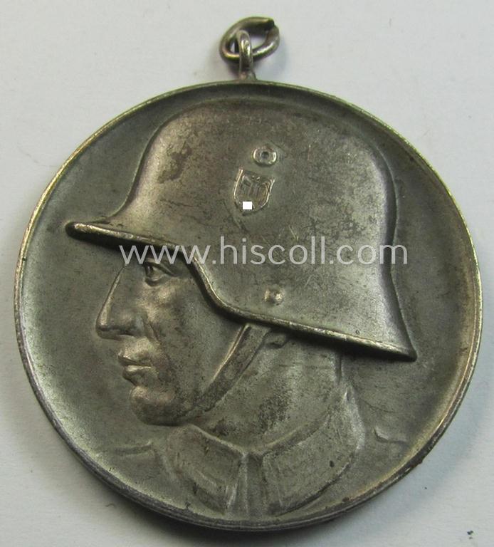 Superb - and rarely seen! - WH (Heeres) 'Infanterie'-related item: a semi-official, commemorative-medal (aka: 'Url') depicting an illustration of a soldier wearing a steel-helmet and showing on its back the text: '7./J.R.105 Frankreich - 1940'