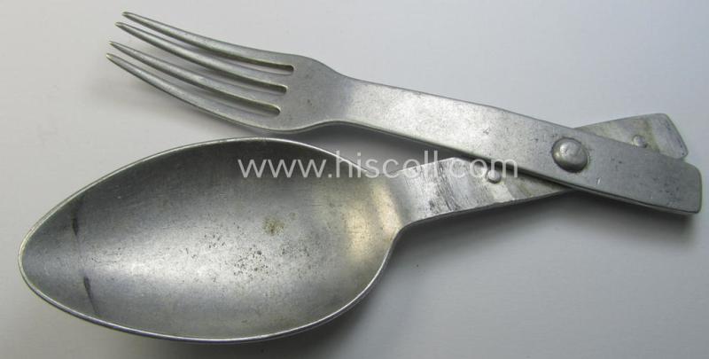 WH (Heeres etc.) soldiers'-type, aluminium-based eating-utensils-set (ie. so-called: 'Göffel') being a nicely maker- (ie. 'LGK&F'-) marked and/or: '1940'-dated example that comes in a moderately used condition