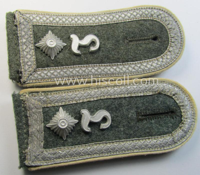 Superb - and/or fully matching! - pair of WH (Heeres), early- (ie. mid-) war-period, so-called: 'M40 o. M43'-pattern and neatly 'cyphered' NCO-type shoulderstraps as was intended for a: 'Feldwebel einer Infanterie-Lehr-Regiments'