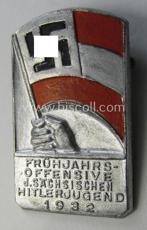 Superb - early period- and rarely encountered! - HJ- (ie.'Hitlerjugend') related 'tinnie' being a silverish-toned- (and nicely coloured!) example showing a 'HJ-Fahne' and text: 'Frühjahrs-Offensive d. Sächsischen Hitlerjugend - 1932'