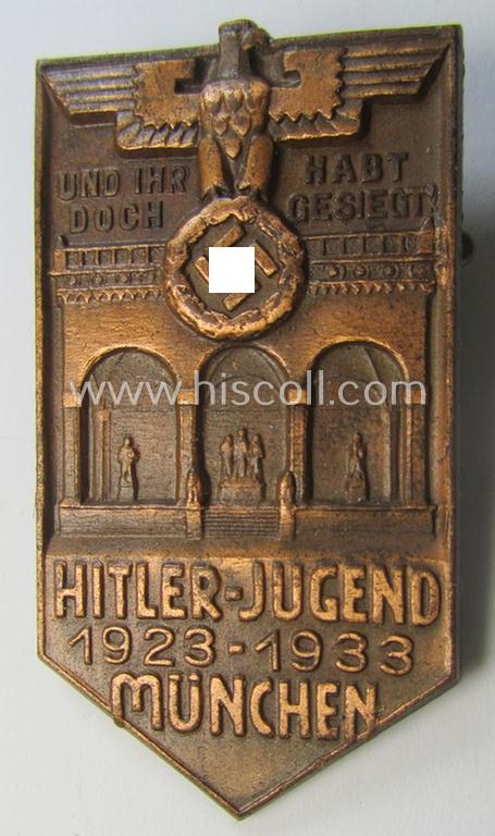 Very attractive - and actually scarcely encountered! - HJ (ie.'Hitlerjugend') related 'tinnie' (ie. 'Veranstaltungsabzeichen') being a clearly maker- (ie. 'H. Wittmann'-) marked example showing the text: 'Hitler-Jugend 1923-1933 München'