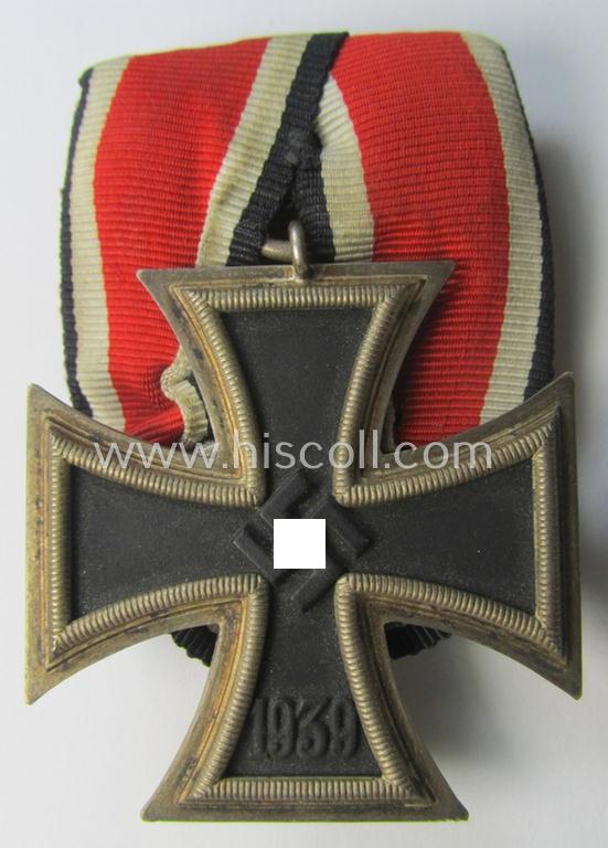 Superb, Iron Cross 2nd class (or: 'Eisernes Kreuz 2. Klasse') being a nicely preserved example (of a - by me - unidentified maker ie. 'Hersteller') and that comes period-mounted as a so-called: 'Einzelspange'