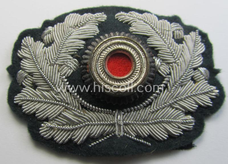 Neat, WH (Heeres) officers'-type, (partly) hand-embroidered cap-cocarde (ie: 'Kokarde für Schirmmütze') that comes in an overall very nice - (I deem minimally used- ie. once-visor-cap-attached-), condition