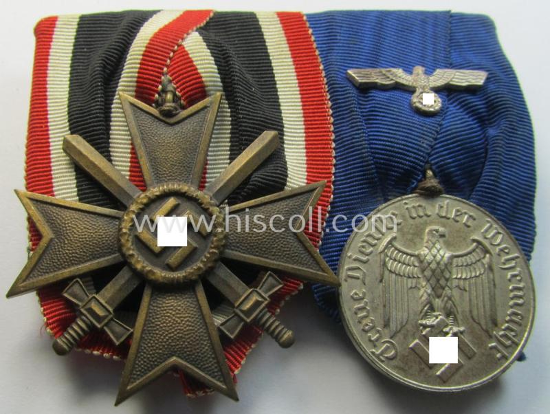 Stunning - 'quality-produced' and very unusually seen! - 2-pieced medal-bar (ie. 'Orden- o. Doppelspange') by the famous 'Gebr. Godet'-company showing a resp. a: 'KvK II.Kl. mit Schwertern' and a: 'WH-DA der 4. St.'