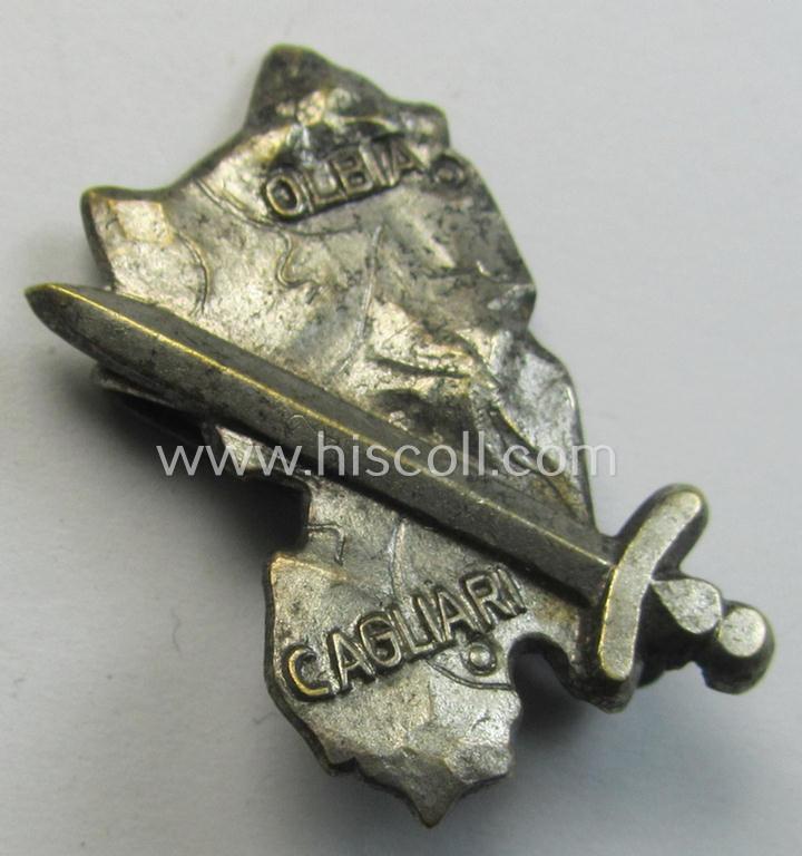 Attractive - very detailed and not that often seen! - WH (Heeres) lapel-pin (ie. 'Traditions- o. Erinnerungsabzeichen') as was worn and used by the members of the '90. Panzergrenadier-Division' (aka: 'Sardinienschild')