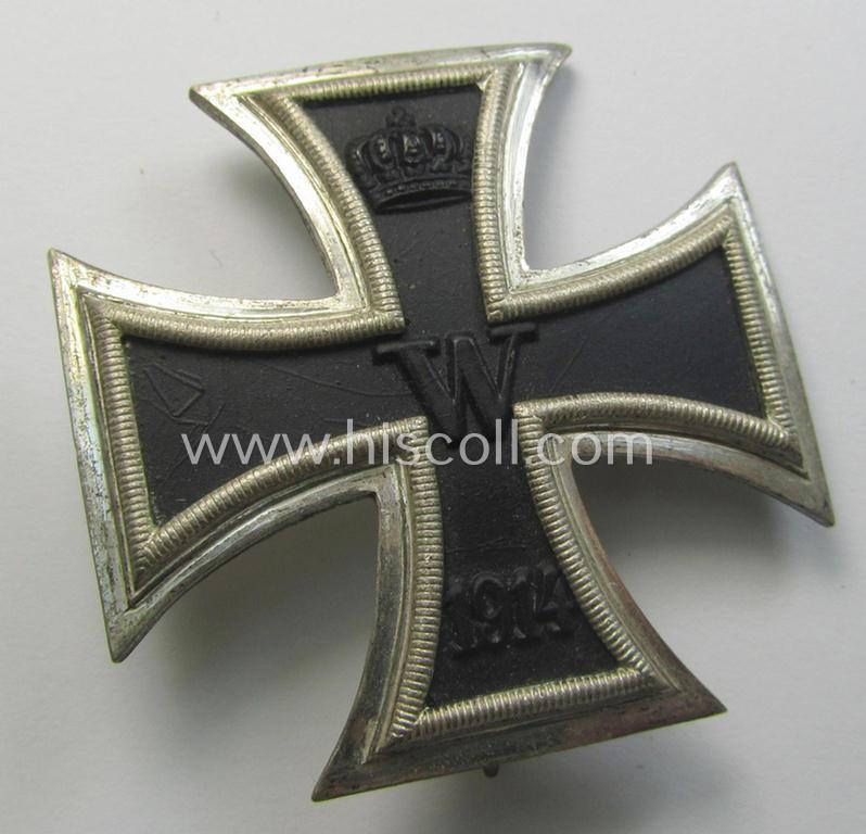 Superb, WWI-period Iron Cross 1st class (or: 'Eisernes Kreuz 1. Klasse') being a nicely preserved- (albeit non-maker-marked-) example that was produced (in the late thirthies) by the: 'Wilh. Deumer'-company