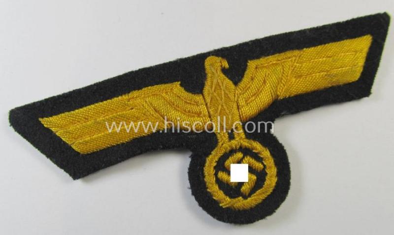 Attractive, WH (Kriegsmarine) enlisted-mens'- ie. NCO-type, hand-embroidered breast-eagle, as was executed in bright-yellow-coloured- and/or: linnen-based material, as was specifically intended for usage on the various darker-blue-coloured KM-tunics