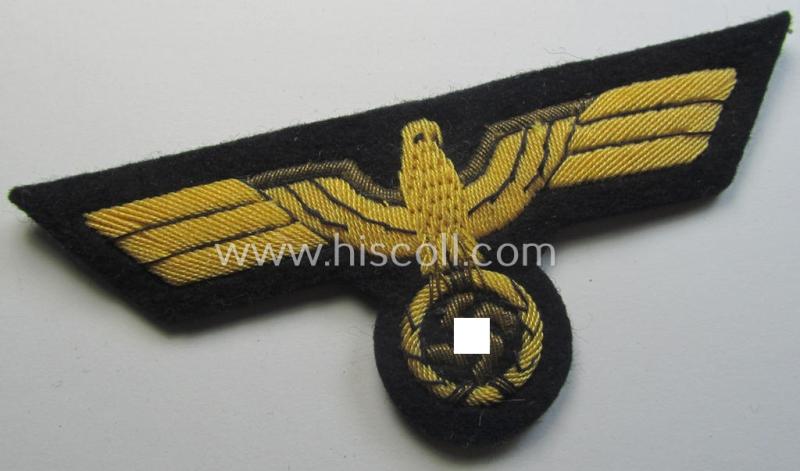 Stunning - and never used! - WH (Kriegsmarine) officers'-type, hand-embroidered breast-eagle (ie. 'Brustadler für Offiziere') as was executed in bright-golden-coloured braid and so-called: 'Cellueon'-based material