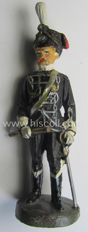 Attractive - typically hand-painted and actually not that easily found! - TR-period, 'Elastolin'-figure depicting the WWI-era 'Feldmarschall' von Mackensen wearing his black-coloured 'Hussars-uniform