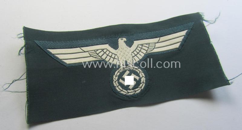 'Virtually mint ie. unissued' example of a WH (Heeres) early- (ie. pre-war-) period- and/or greyish-coloured breast-eagle of the: 'M36'- (ie. 'M40'-) pattern as was executed in the 'BeVo'-weave pattern on a darker-green-coloured background