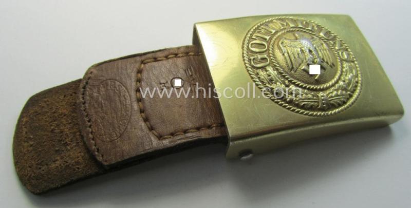 Attractive, WH (Kriegsmarine) bright-golden-toned- and/or aluminium-based belt-buckle as was produced by the: 'R.S.& S.' (= 'Richard Sieper u. Söhne') company and that comes mounted onto its original leather-based (and/or '1939'-dated) tab