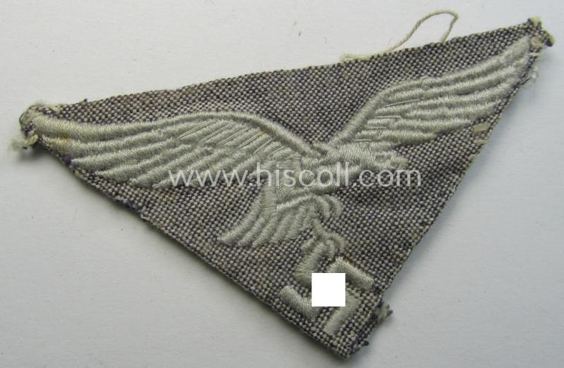 Superb - and truly scarcely seen! - WH (Luftwaffe) enlisted-mens'- (ie. NCO-) pattern, summer-shirt breast-eagle as was specifically intended for usage on the bluish-grey- (ie. 'blaumelliertes') summer-shirts (ie. 'Hemden')