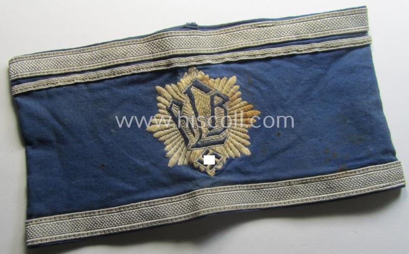 Superb - and actually very scarcely found! - darker-blue-coloured RLB (or: 'Reichsluftschutzbund') so-called: 'Amtsträger-Armbinde für Führer' depicting the typical 'RLB'-logo (with lettering) and that comes in a moderately used- ie. worn, condition